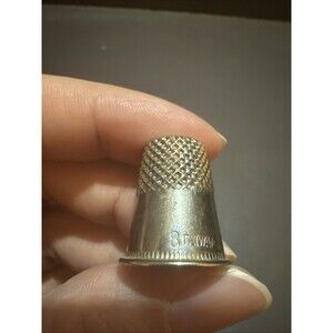 Vintage Metal Thimble; 8; Taiwan